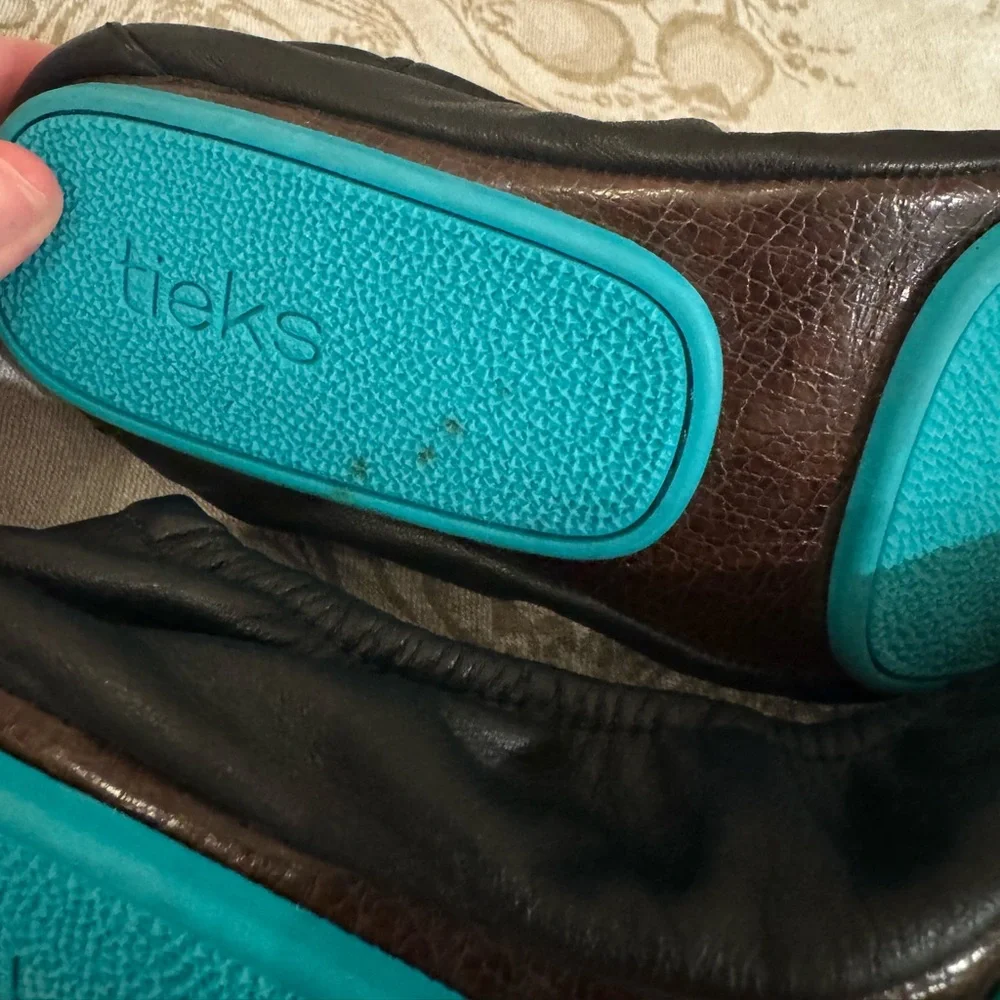 Tieks Black Flats - Picture 5 of 6